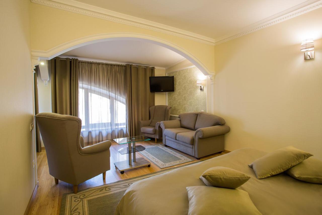 Spa-Hotel Myslyvskiy Dvir Kiev Extérieur photo