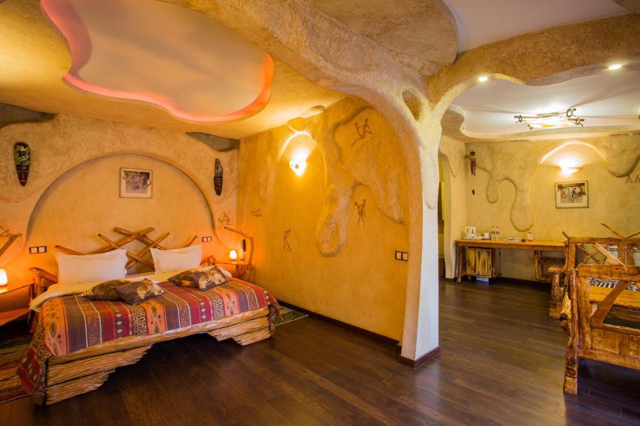 Spa-Hotel Myslyvskiy Dvir Kiev Extérieur photo